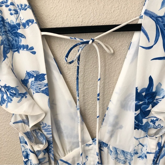 Lulus Botanical Bliss White Floral Print Flutter Sleeve Maxi Dress - Picture 7 of 10
